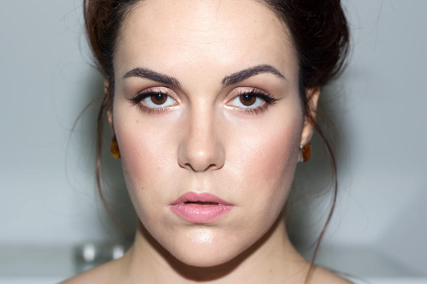 christmasmakeuplookinnocentpink